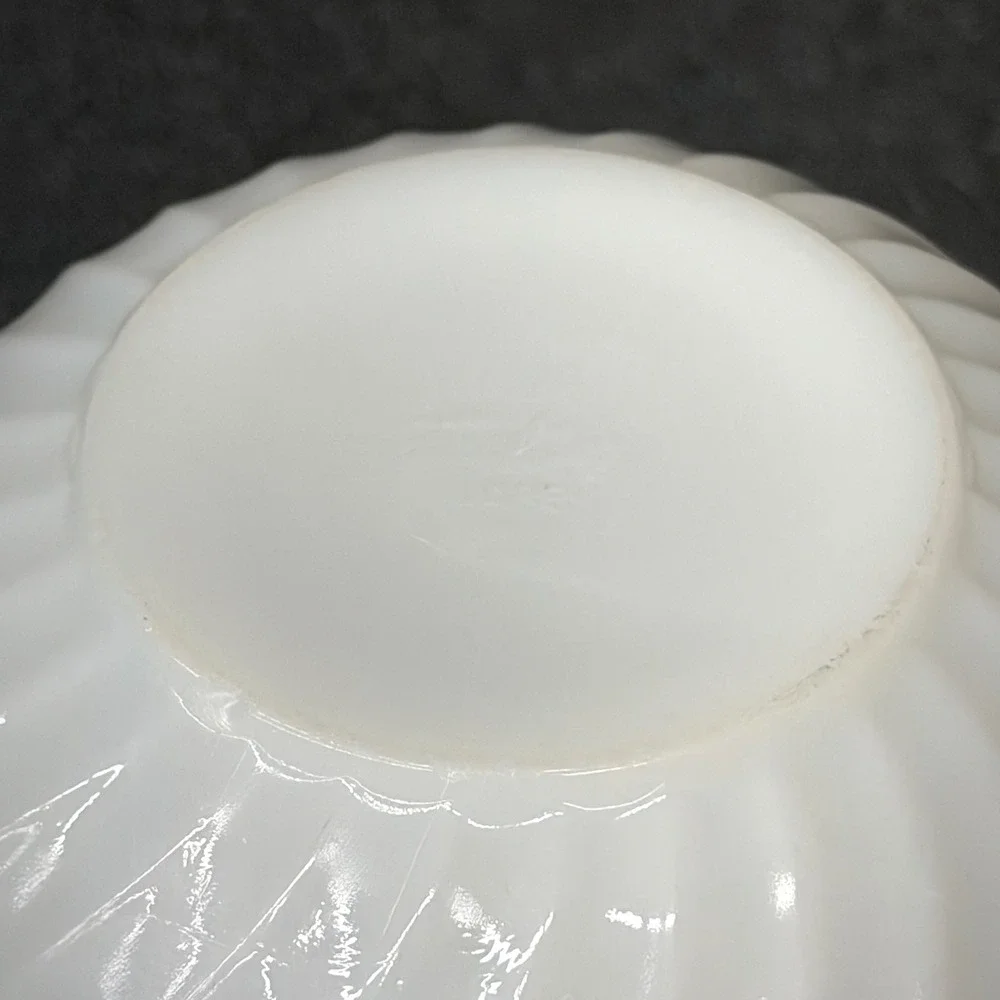 Vintage Fire-King Milk Glass Swirl Mixing Bowl White Anchor Hocking Ovenware 7in